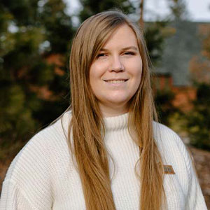 Headshot of Auburn Lindquist