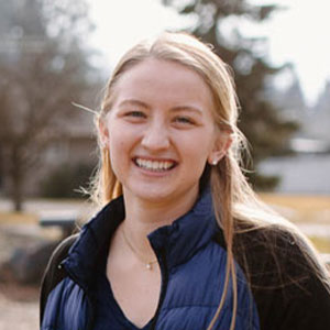 Headshot of Rachel Ayres