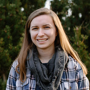 Headshot of Rebecca Devereaux