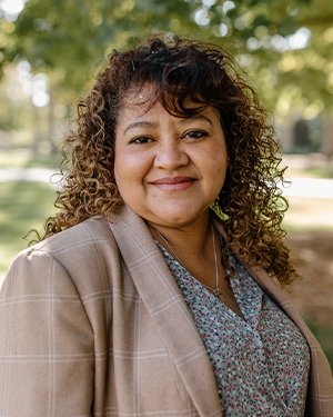 Headshot of Lesly Acevedo